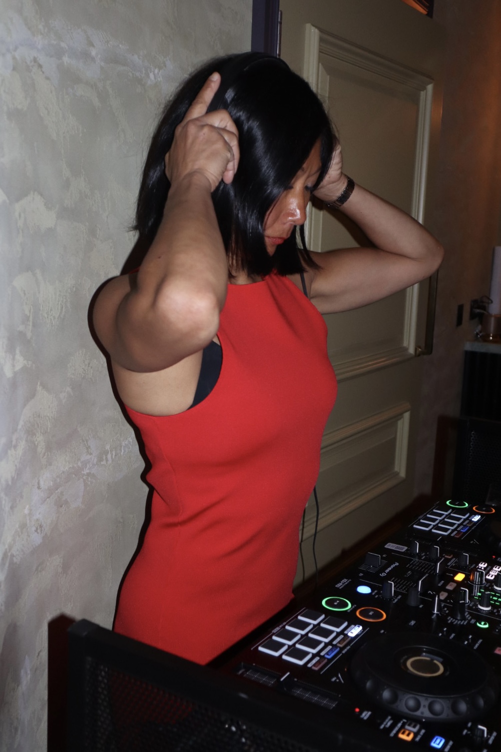 Dj Becky Bardot